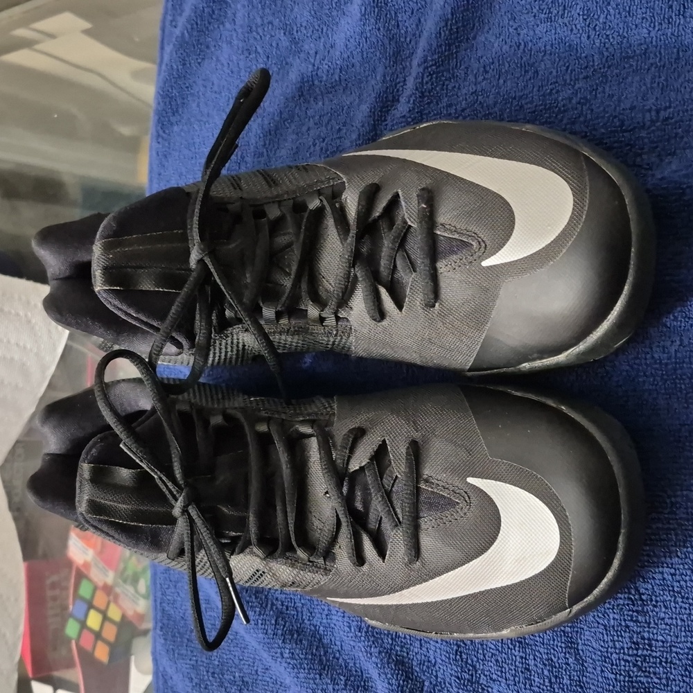 Nike James Harden shoes very rare sz 12